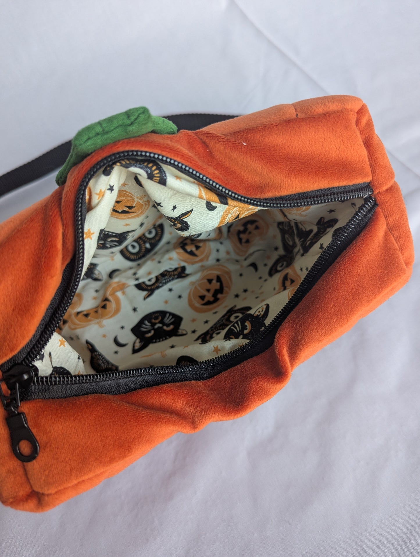 Cat Jack-o'-lantern bag